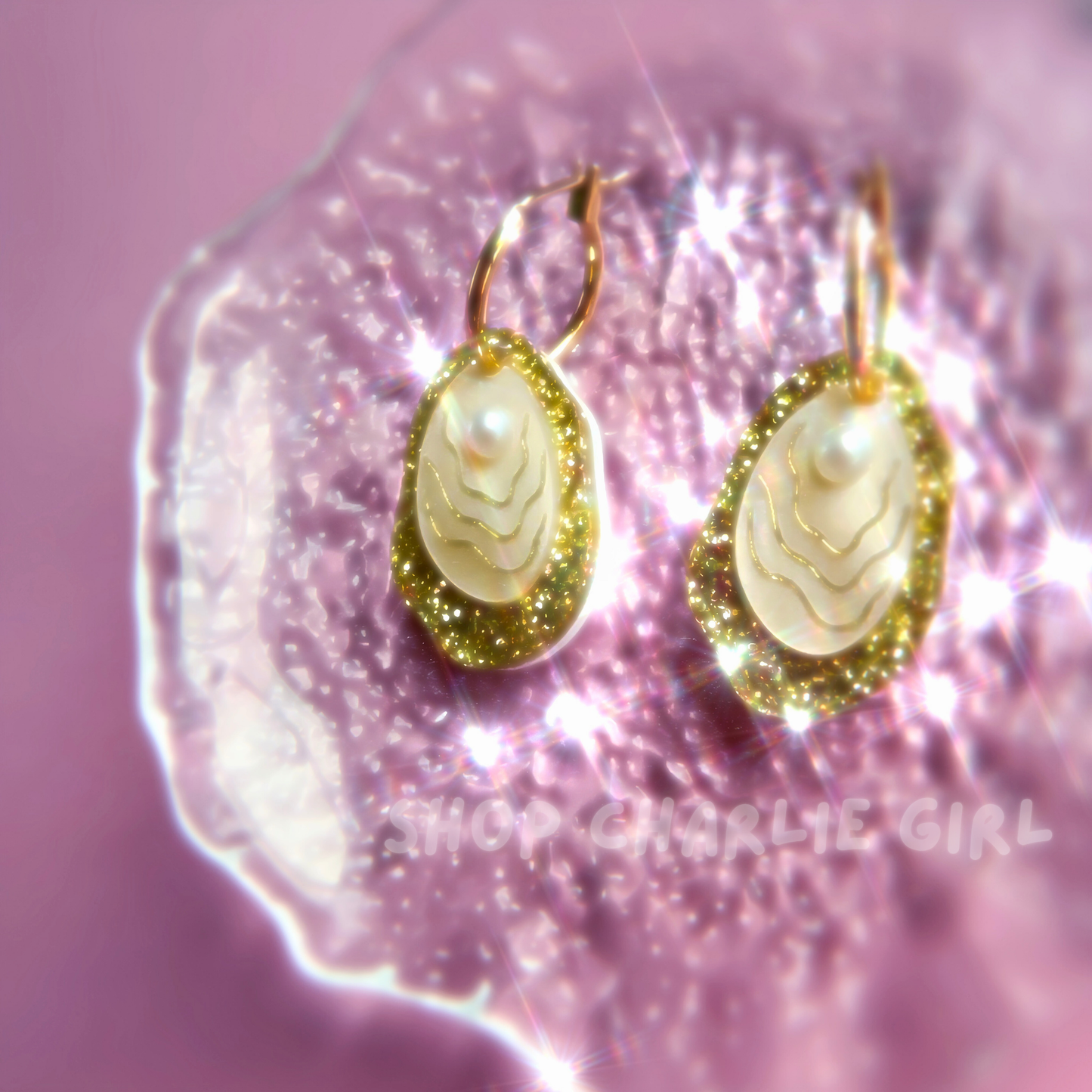 Dainty Golden Oyster Hoop Earrings