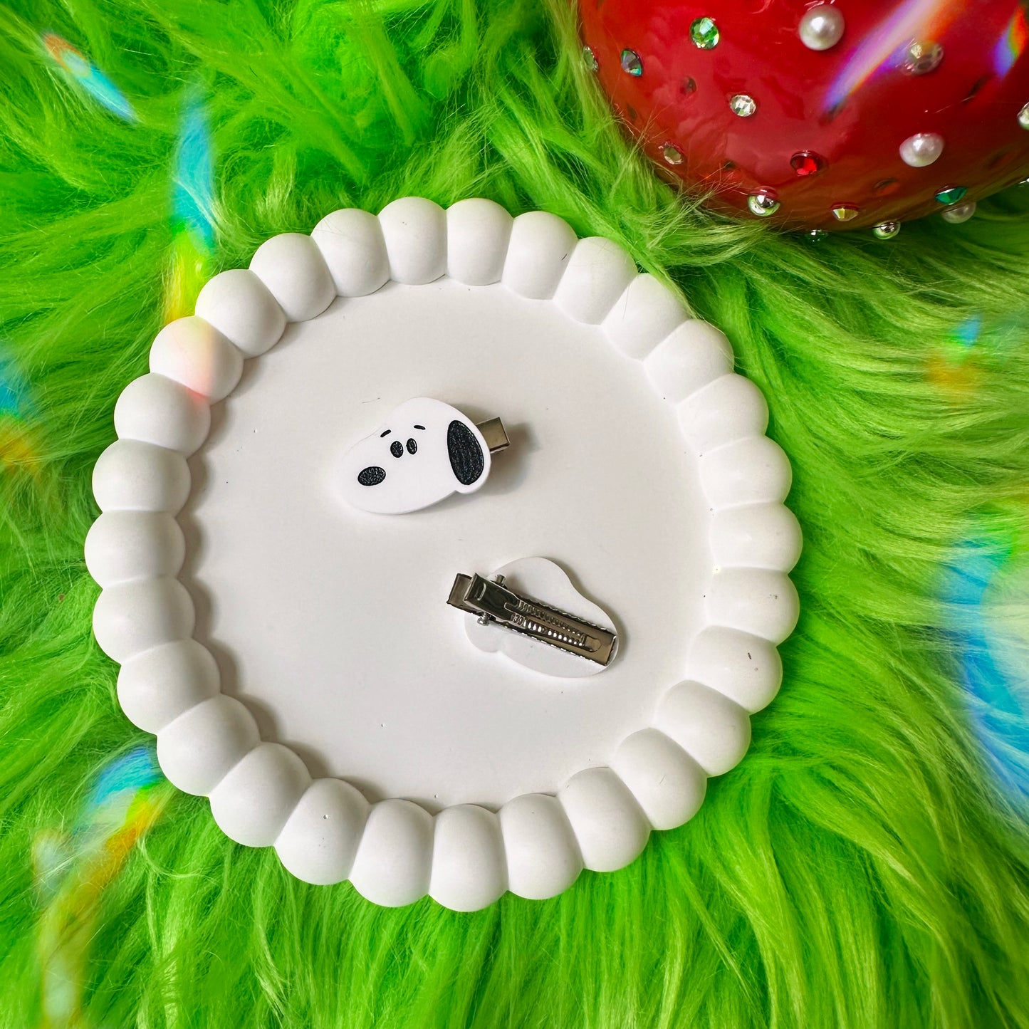 Snoopy Acrylic Hair Clip Set