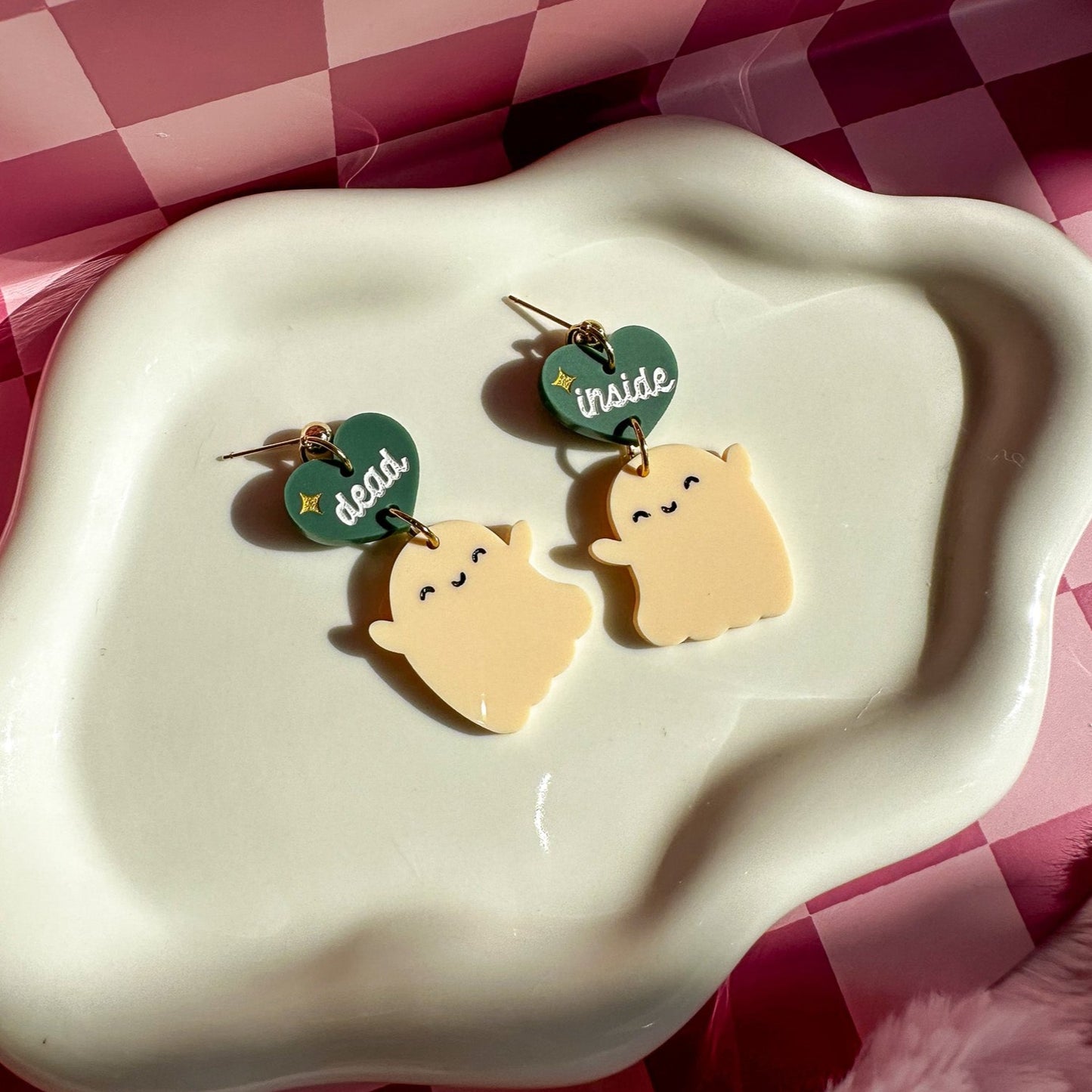 Dead Inside Ghosties
