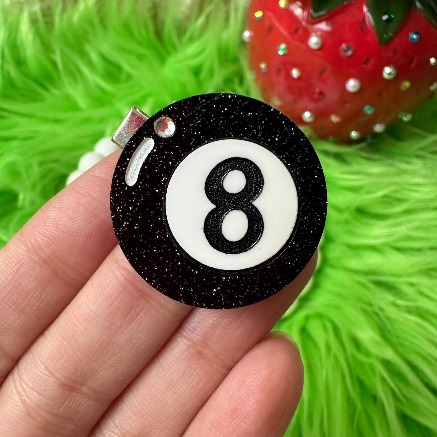 8 Ball Acrylic Hair Clip - Single
